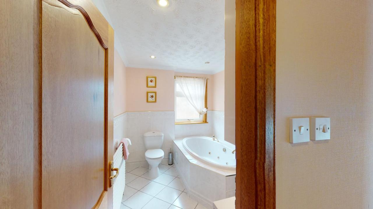 Puffins Nest Villa Gardenstown Eksteriør billede